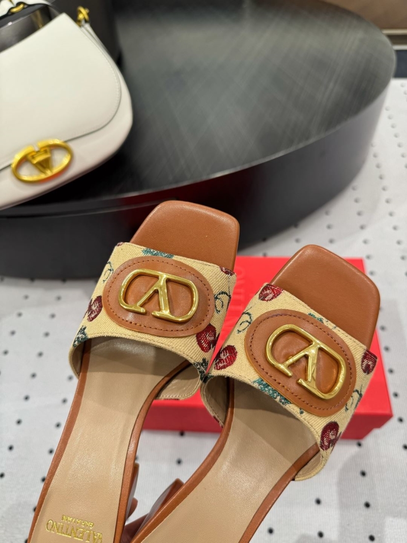 Va1e*ntin0 heeled shoes